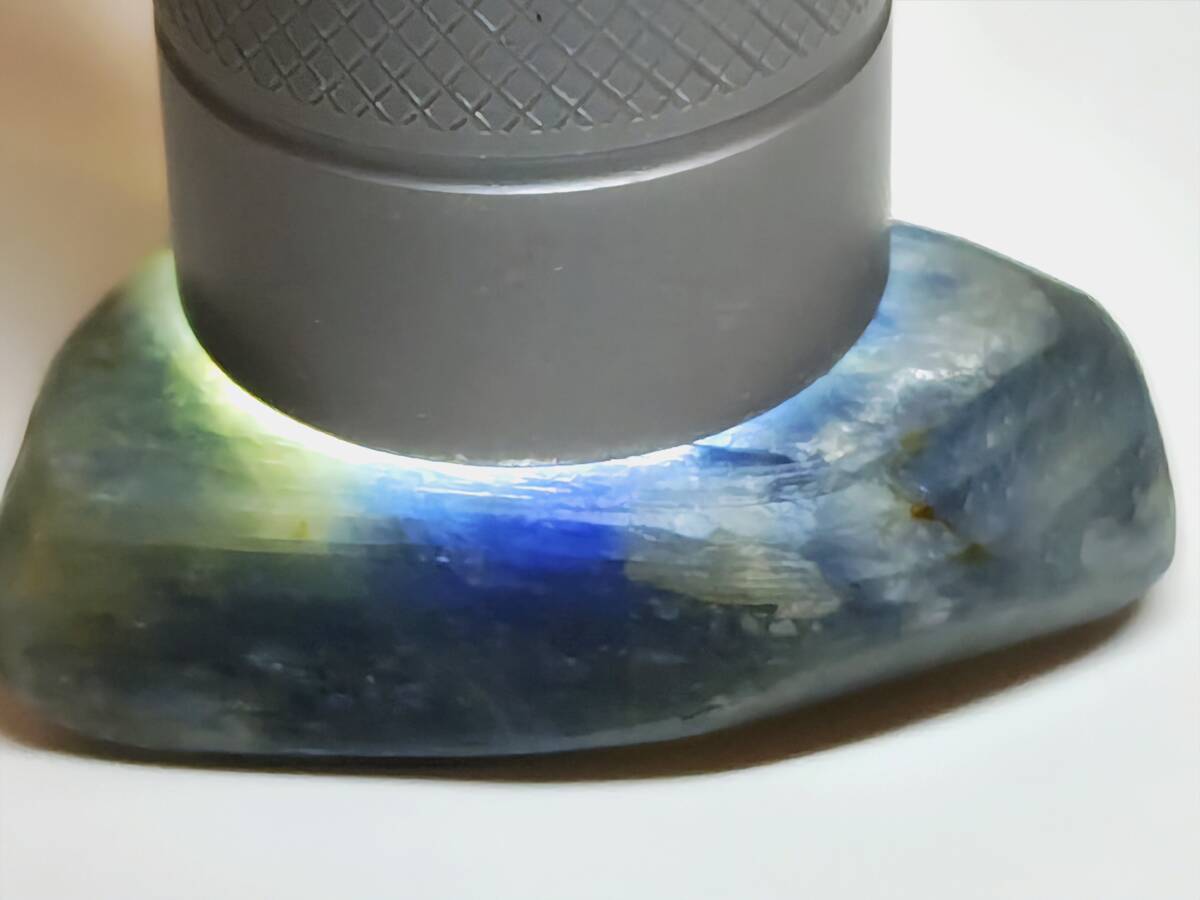 鋼玉】◇17g◇ コランダム サファイア 原石 鑑賞石 自然石