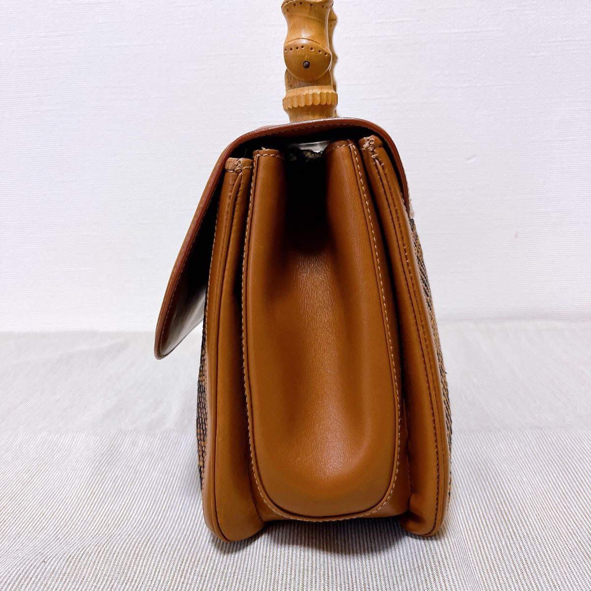 GUCCI グッチ オールド ハンドバッグ ターンロック ウッド GUCCI グッチ オールド ハンドバッグ ターンロック ウッド