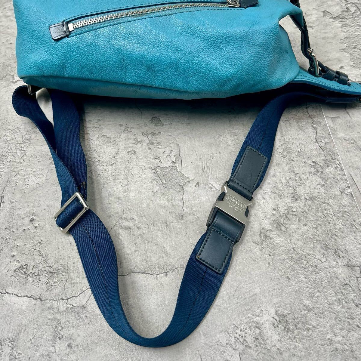 希少色/極美品○COACH コーチ ショルダーバッグ ボディバッグ 希少色/極美品○COACH コーチ ショルダーバッグ ボディバッグ