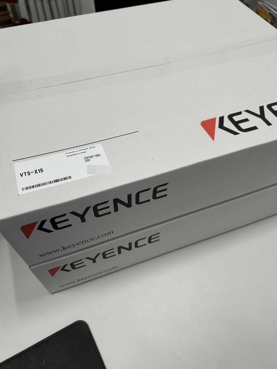 未使用 キーエンス KEYENCE VT5-X15 15型カラー タッチパネル 未使用 キーエンス KEYENCE VT5-X15 15型カラー タッチパネル