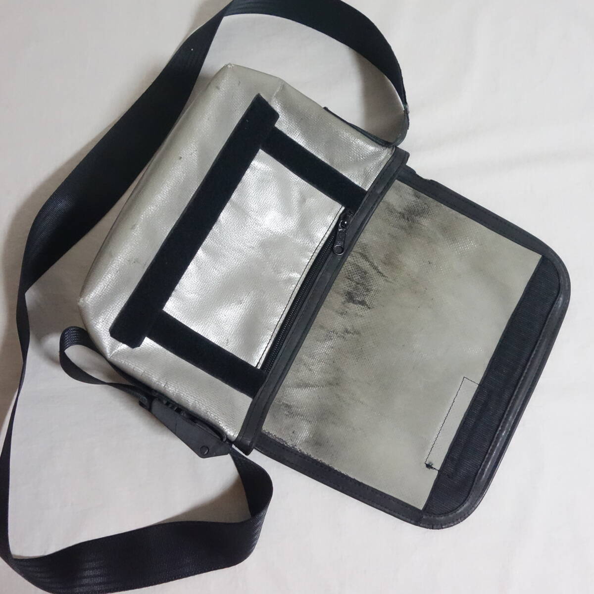FREITAG フライターグ FREITAG G5.1 ミニ メッセンジャー バッグ FREITAG フライターグ FREITAG G5.1 ミニ メッセンジャー バッグ