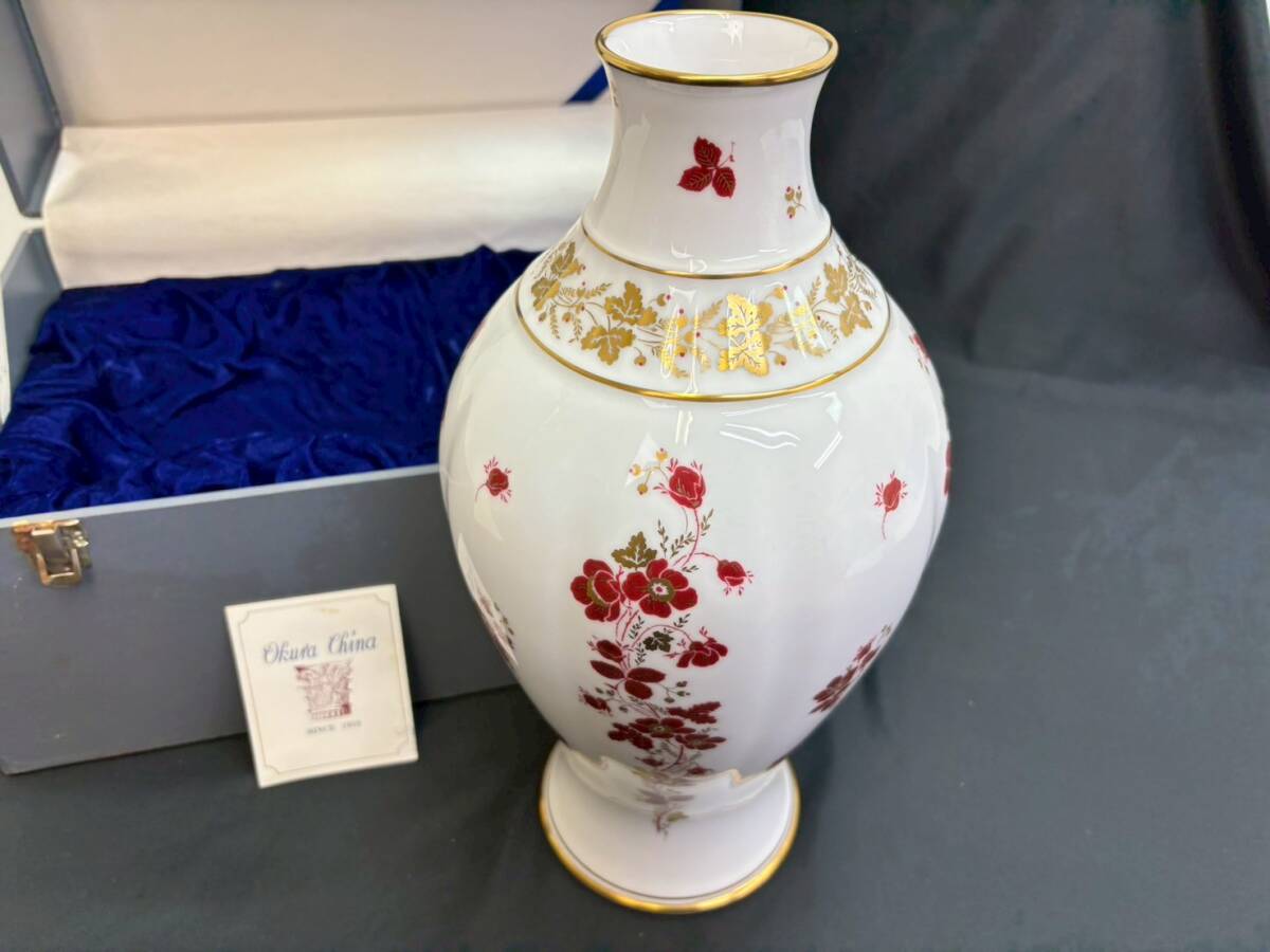 T328B【美品】大倉陶園 OLD OKURA 花文花瓶 花器 フラワーベース T328B【美品】大倉陶園 OLD OKURA 花文花瓶 花器 フラワーベース