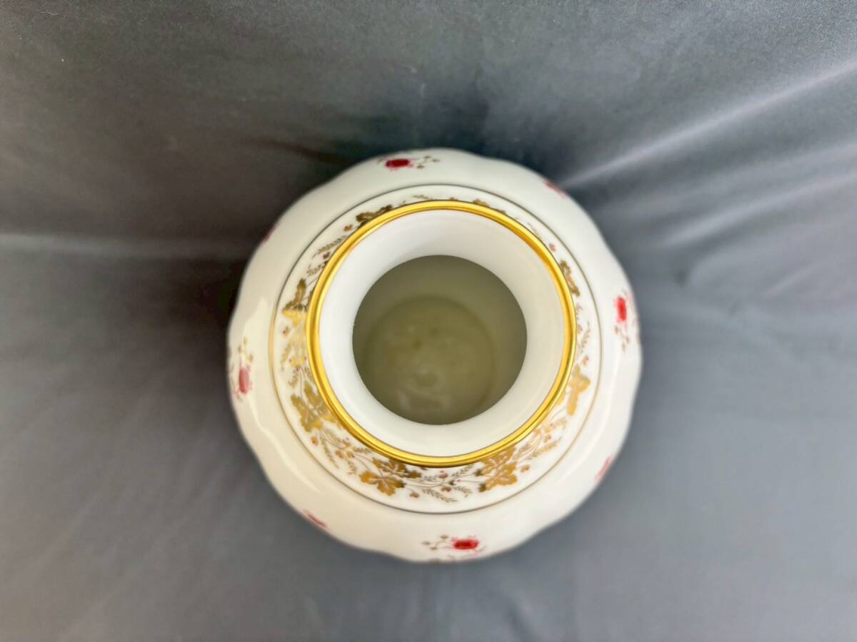 T328B【美品】大倉陶園 OLD OKURA 花文花瓶 花器 フラワーベース T328B【美品】大倉陶園 OLD OKURA 花文花瓶 花器 フラワーベース