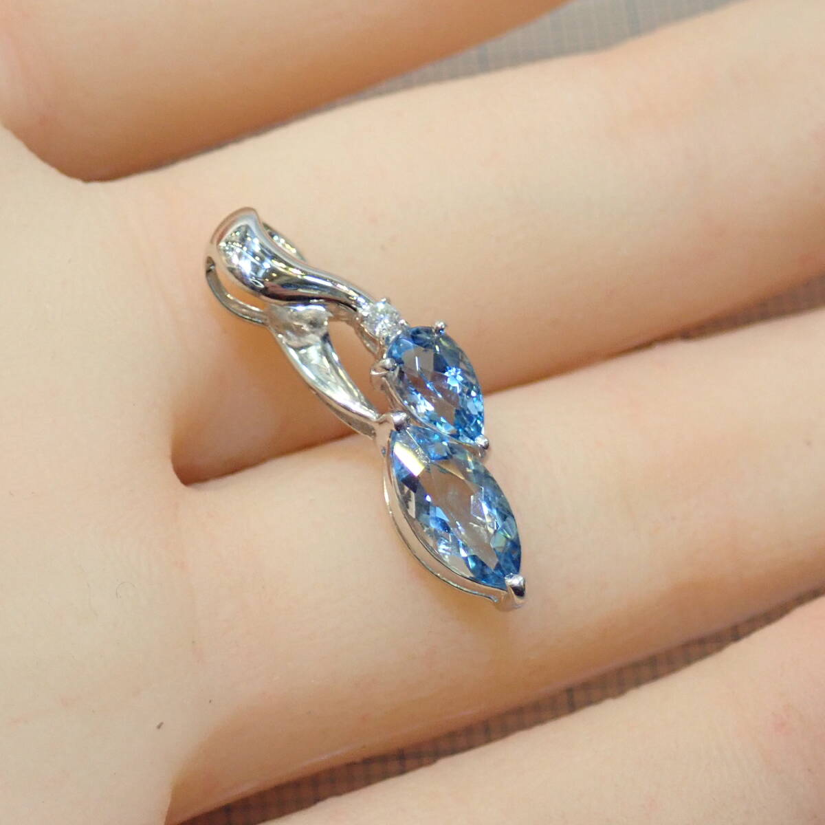 #Pt900 аквамарин подвеска с цепью A:1.31ct D:0.03ct#ma- Kiss × пара Shape #