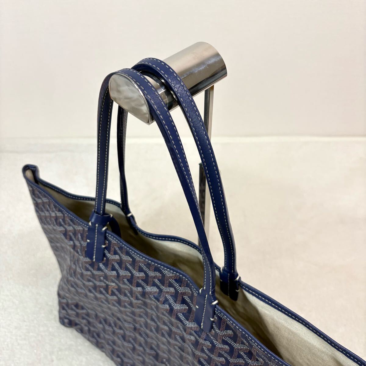 GOYARD ゴヤール サンルイPM トートバッグ ポーチ付き ネイビー GOYARD ゴヤール サンルイPM トートバッグ ポーチ付き ネイビー
