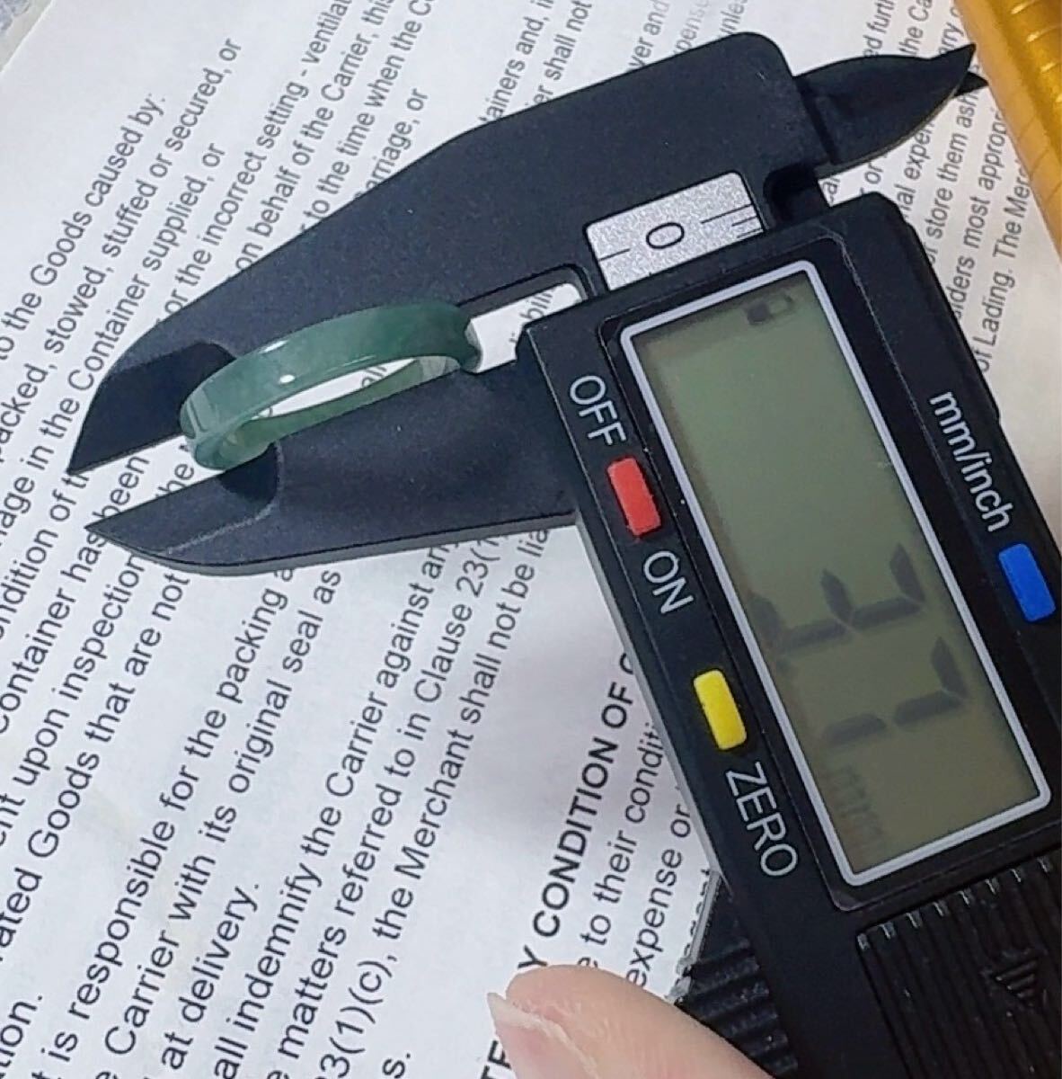 R2-0577天然本翡翠《本物保証》 藍水翡翠 指輪約16～17号 一点物 希少 縁起物 お守り 魔除け 昇進 成功 風水 金運 財運 幸運 幸福_画像5