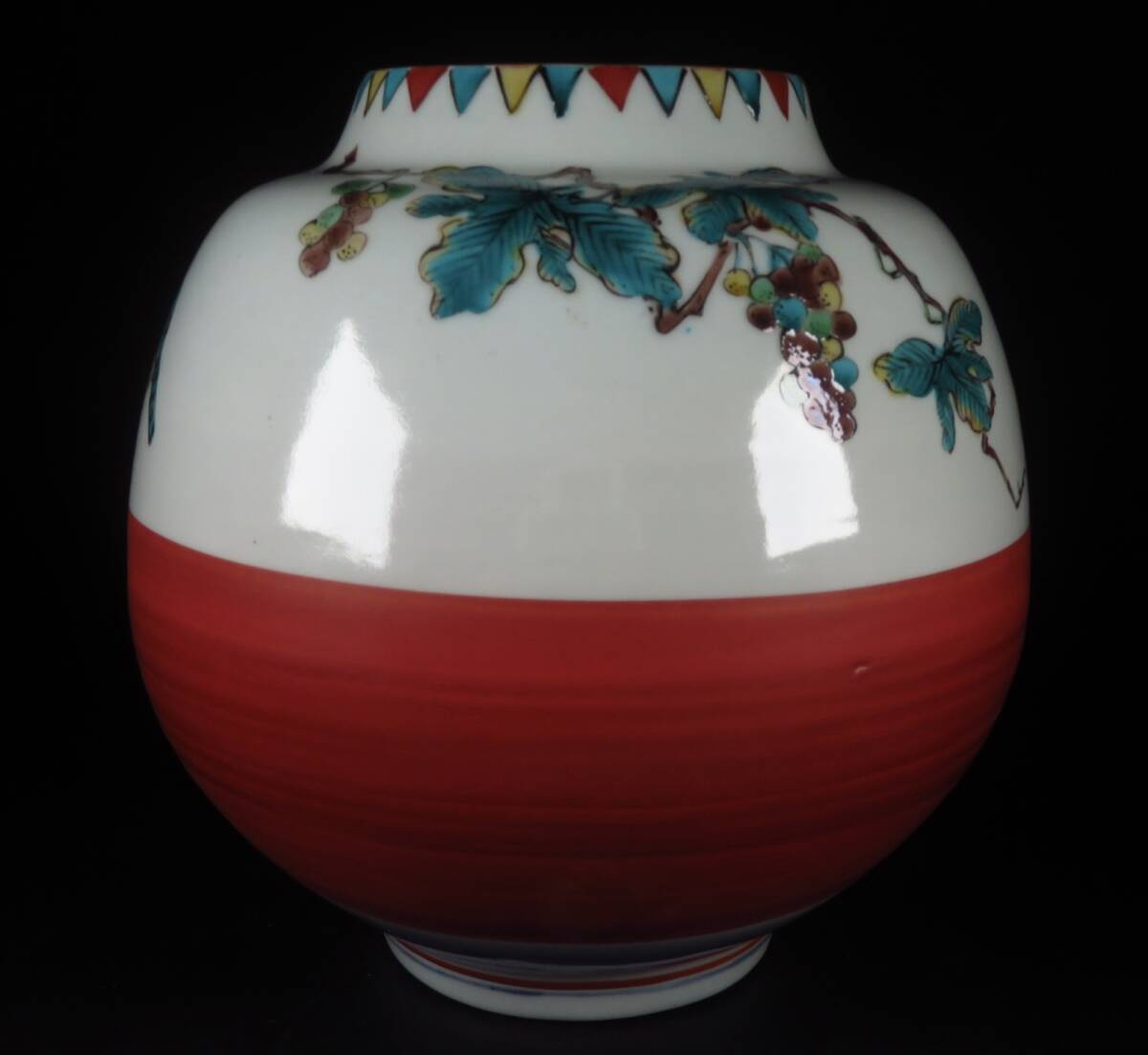 SAKURAYA】秀逸作品【色絵 葡萄小禽図花壷/人間国宝 藤本能道