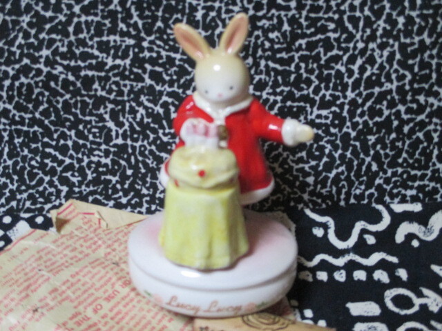 * Vintage прекрасный товар керамика . retro LucyLucy Рождество кекс музыкальная шкатулка солнечный ta. улица ......1988 сиденье gchi сделано в Японии 