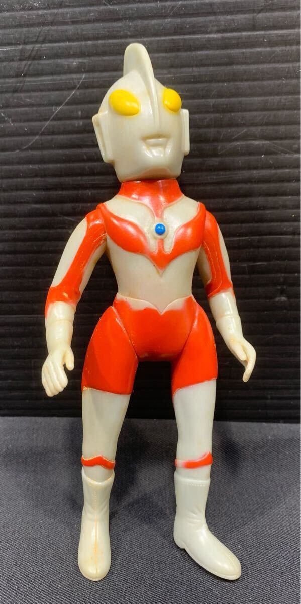 珍しい 当時物 無版権 帰ってきたウルトラマン ソフビ ミドル 珍しい 当時物 無版権 帰ってきたウルトラマン ソフビ ミドル