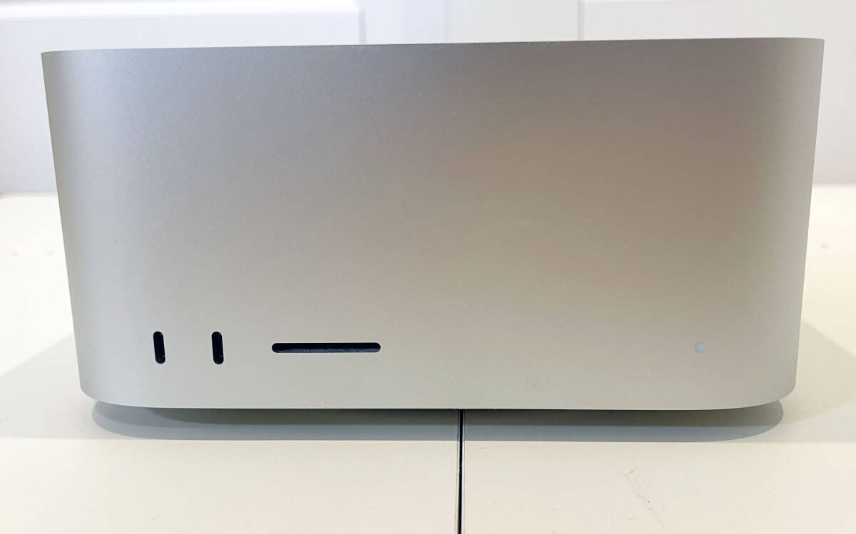 Mac Studio 2022 Apple M1 Max 64GB SSD:1TB 10コアCPU 32コア Mac Studio 2022 Apple M1 Max 64GB SSD:1TB 10コアCPU 32コア