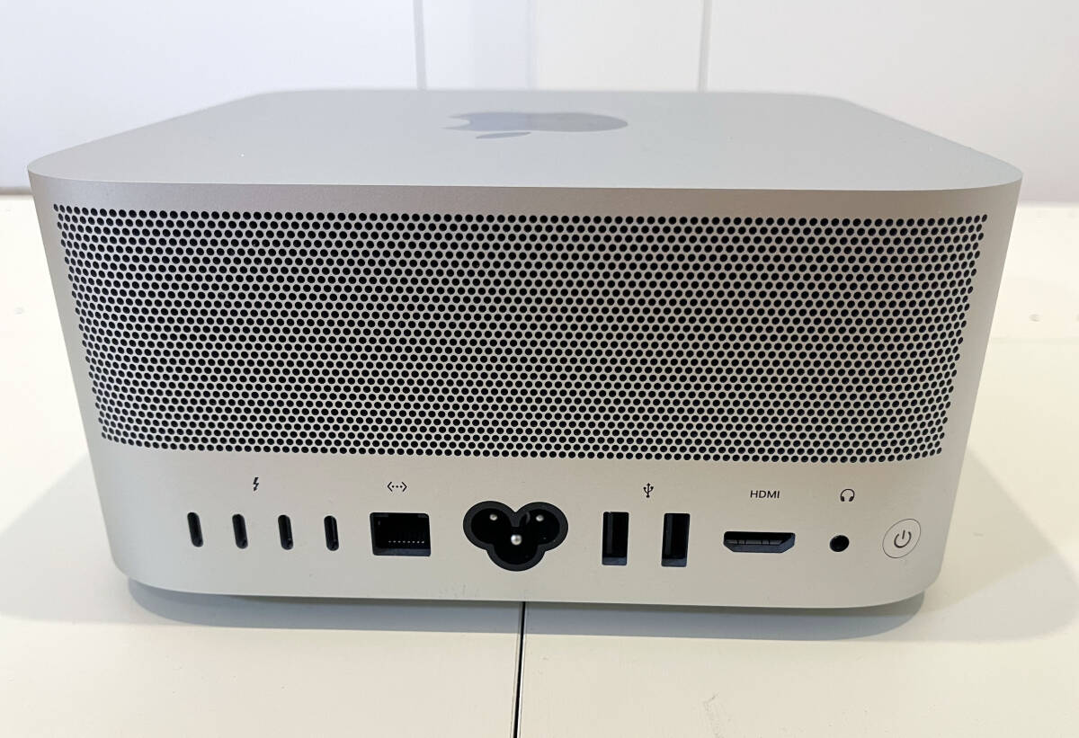 Mac Studio 2022 Apple M1 Max 64GB SSD:1TB 10コアCPU 32コア Mac Studio 2022 Apple M1 Max 64GB SSD:1TB 10コアCPU 32コア