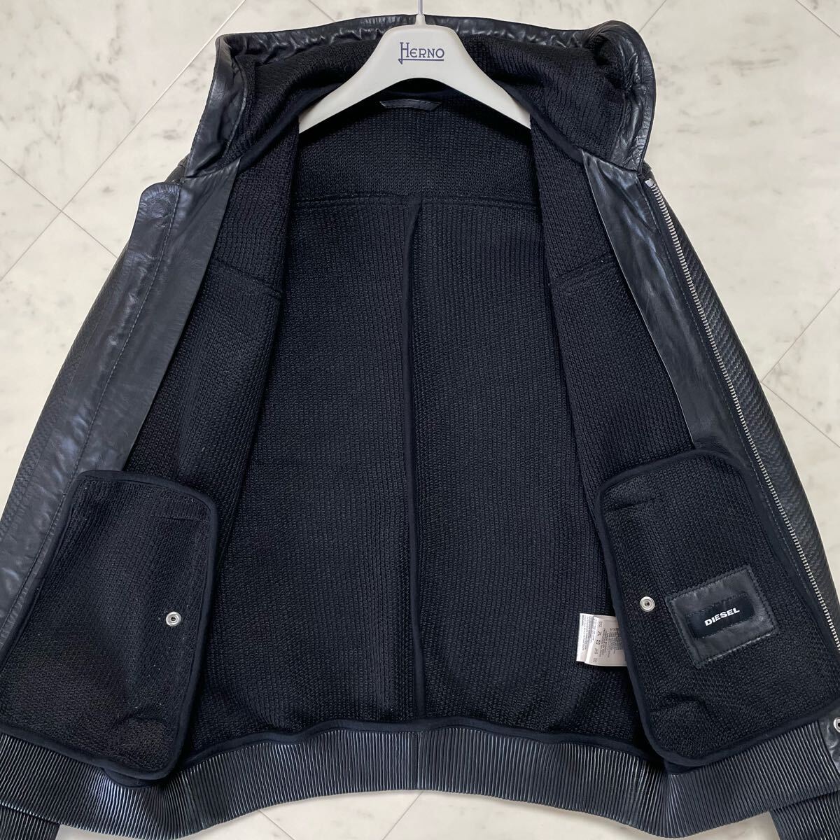 極美品/L相当☆ ディーゼル DIESEL 極上ラムレザー エンボス加工 極美品/L相当☆ ディーゼル DIESEL 極上ラムレザー エンボス加工