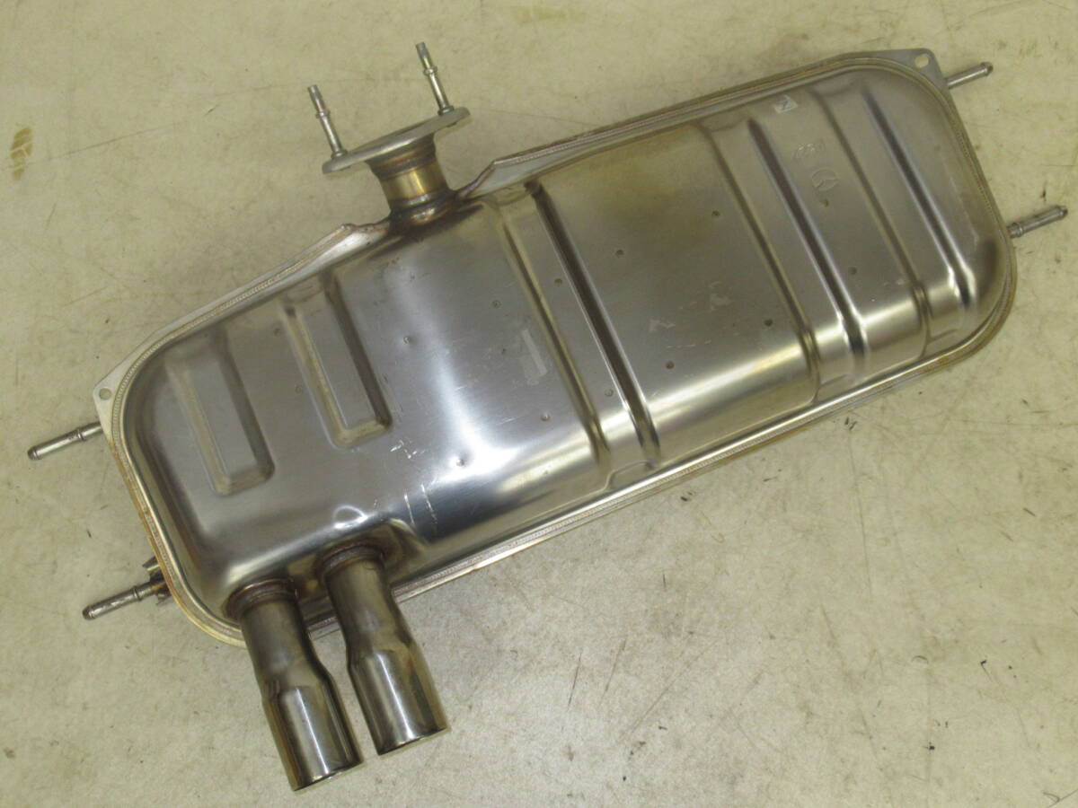 ND5RC ロードスター 前期純正マフラー リアピースのみ中古品 ND系 PE2R 目立つ傷や見た目の破損無し！このまま使用可！直接引き取り可！_画像2