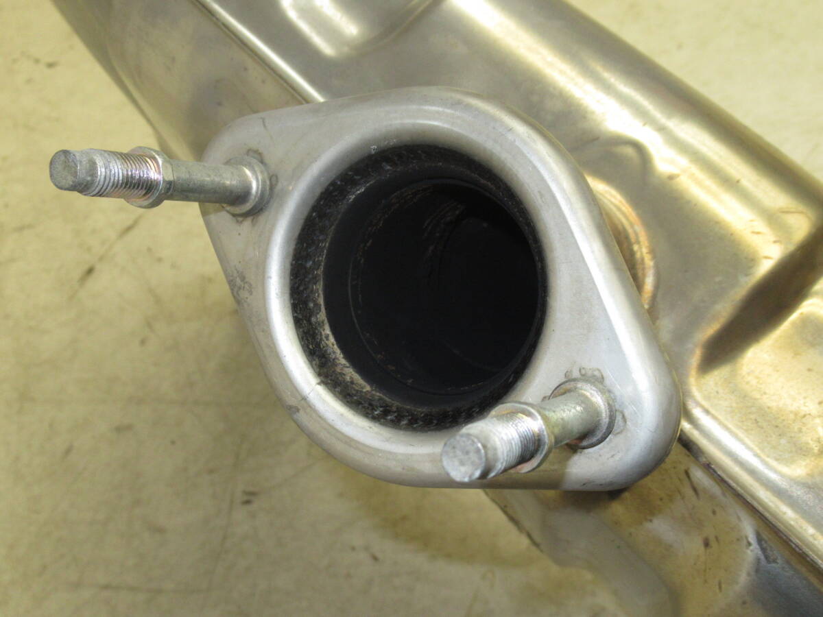 ND5RC ロードスター 前期純正マフラー リアピースのみ中古品 ND系 PE2R 目立つ傷や見た目の破損無し！このまま使用可！直接引き取り可！_画像3
