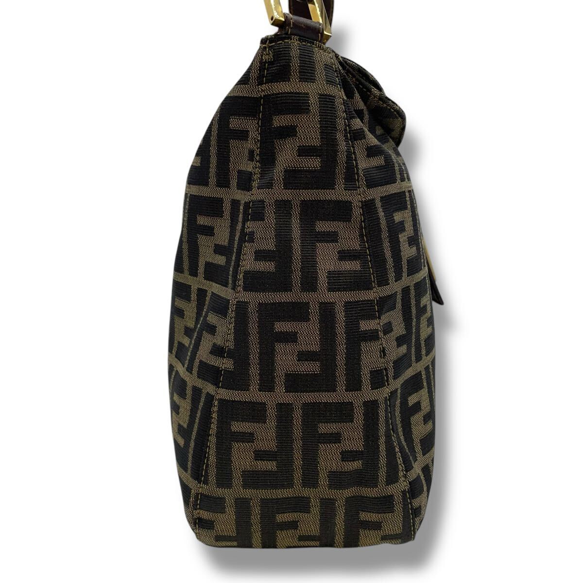 1円【極美品】 フェンディ FENDI マンマバケット ズッカ柄 ワン 1円【極美品】 フェンディ FENDI マンマバケット ズッカ柄 ワン