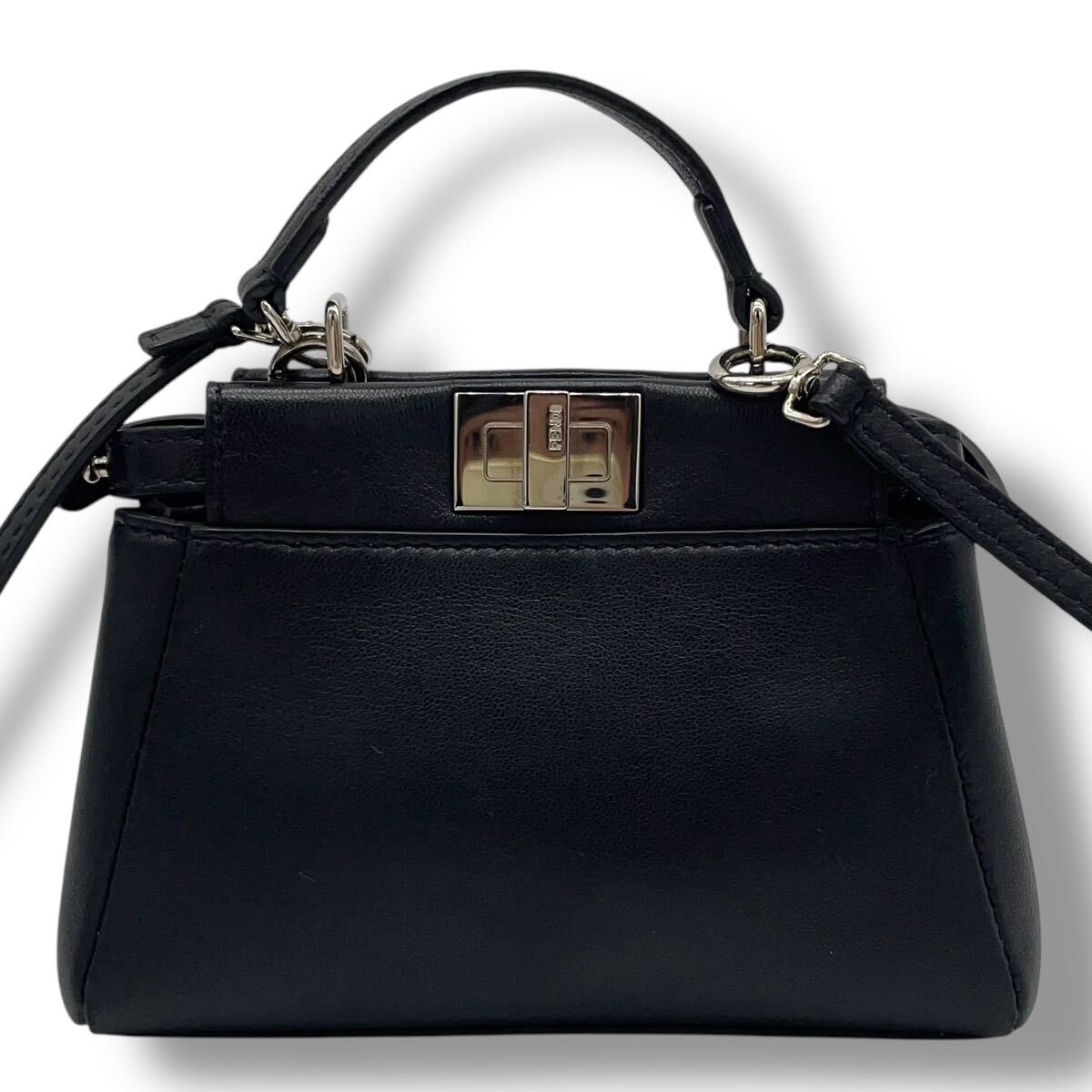 1円【美品】フェンディ FENDI ピーカブー ミニショルダーバッグ 1円【美品】フェンディ FENDI ピーカブー ミニショルダーバッグ