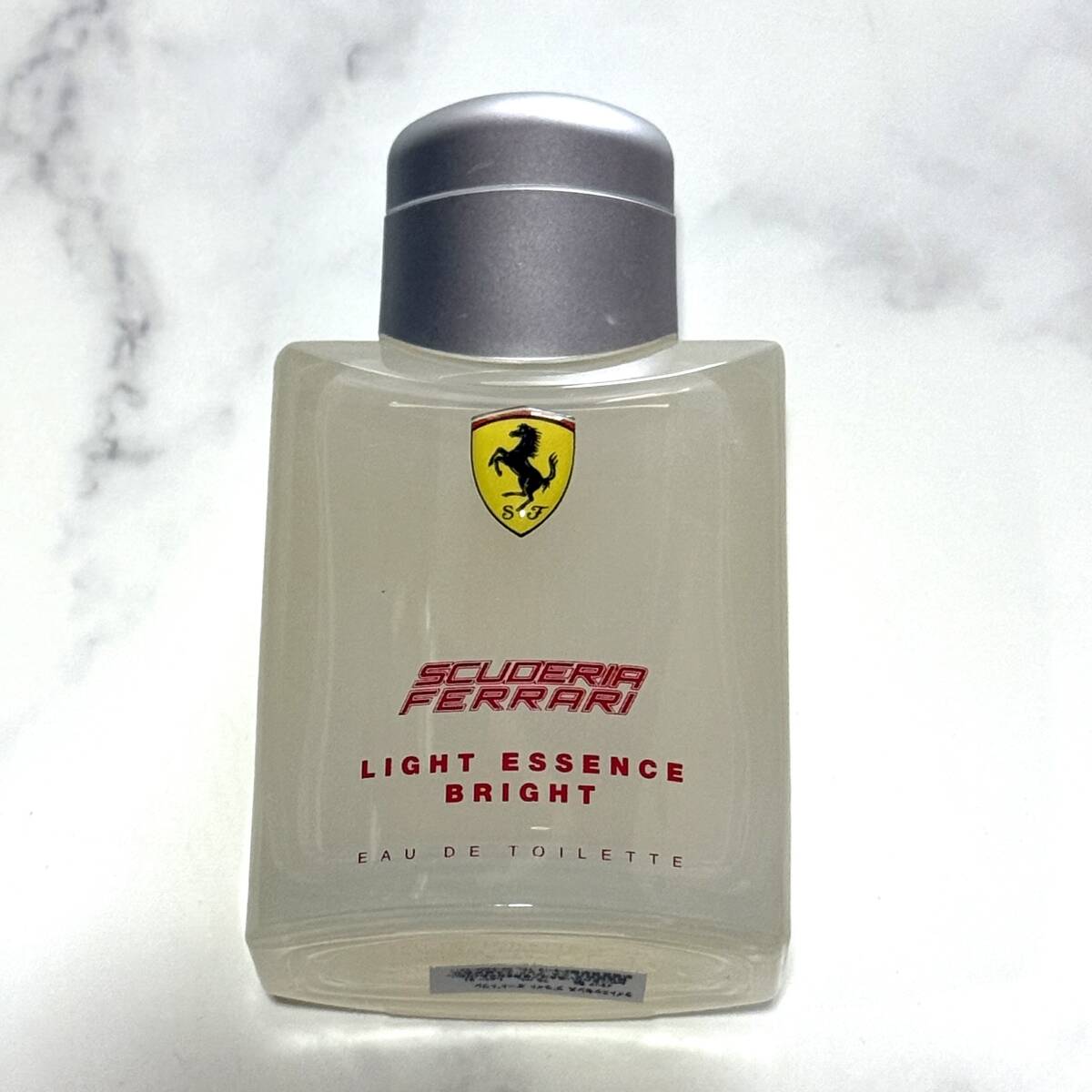 フェラーリ ライトエッセンス ブライト オードトワレ 75ml 香水 フェラーリ ライトエッセンス ブライト オードトワレ 75ml 香水