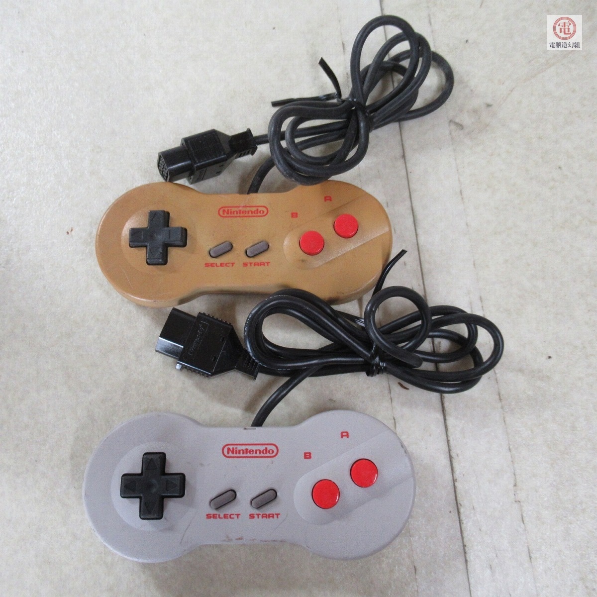 動作品 FC ニューファミコン コントローラ HVC-102 まとめて2個 動作品 FC ニューファミコン コントローラ HVC-102 まとめて2個