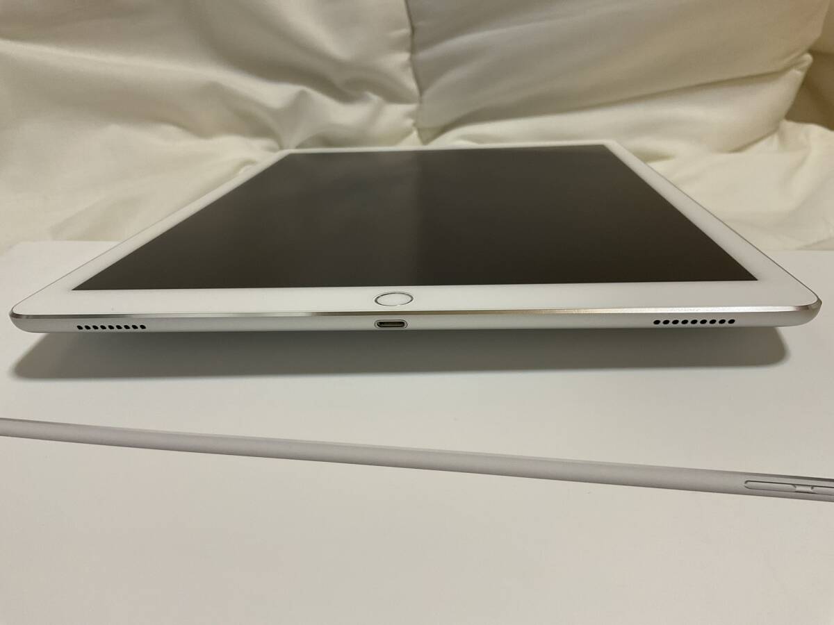iPad Pro 12.9インチ 第1世代 Wi-Fiモデル 32GB シルバー ML0G2J iPad Pro 12.9インチ 第1世代 Wi-Fiモデル 32GB シルバー ML0G2J