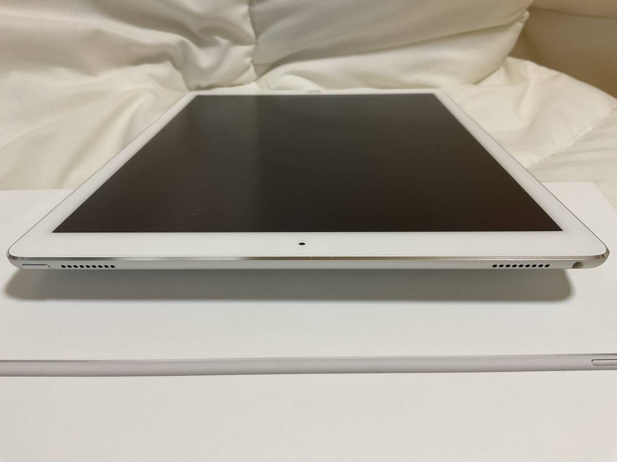 iPad Pro 12.9インチ 第1世代 Wi-Fiモデル 32GB シルバー ML0G2J iPad Pro 12.9インチ 第1世代 Wi-Fiモデル 32GB シルバー ML0G2J