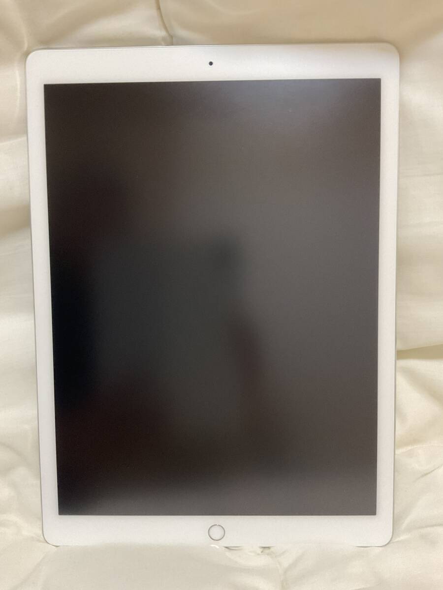 iPad Pro 12.9インチ 第1世代 Wi-Fiモデル 32GB シルバー ML0G2J iPad Pro 12.9インチ 第1世代 Wi-Fiモデル 32GB シルバー ML0G2J
