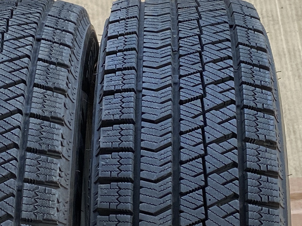 2022 год глубокий паз 175/70R14 84Q Bridgestone Blizzak VRX2 зимние шины 4шт.@[i-ce 44]