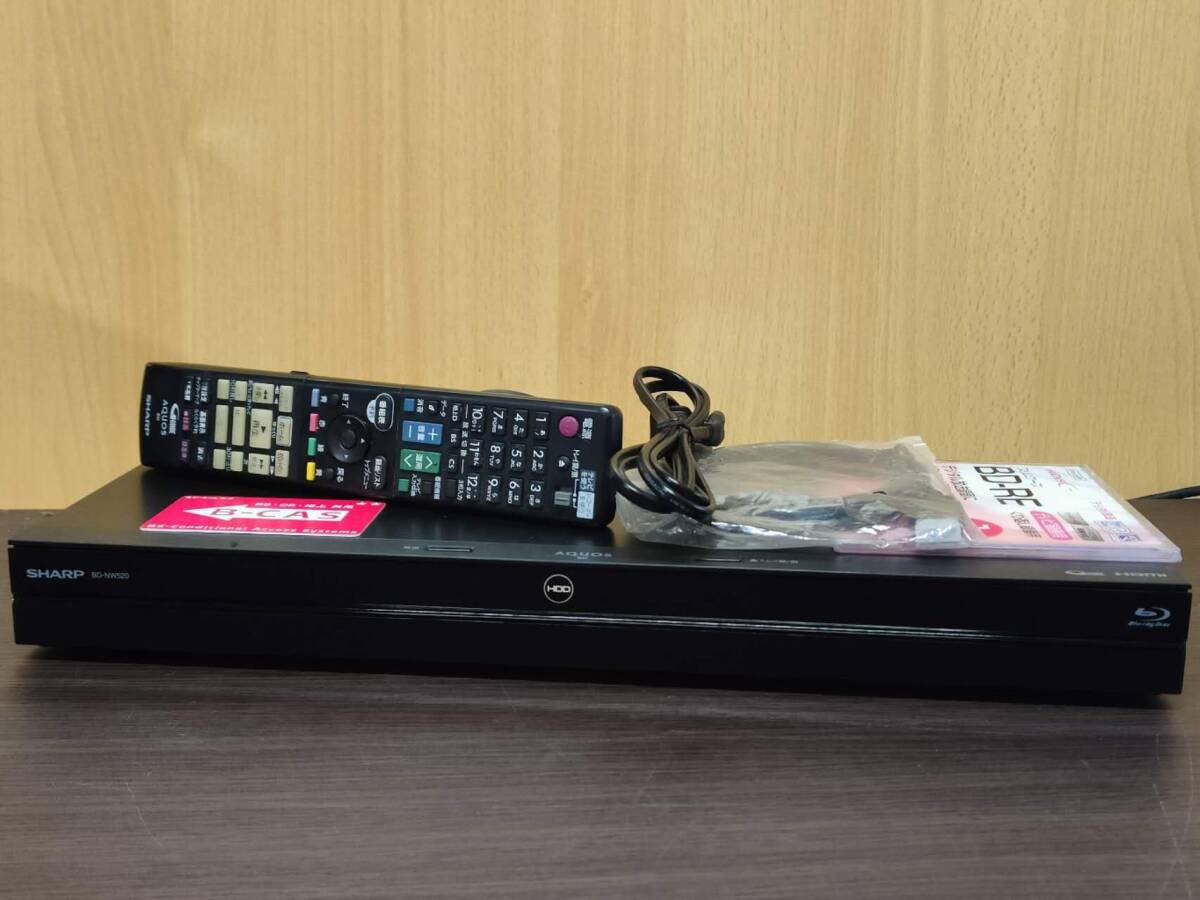 完動品 美品 シャープ 2TB 3チューナー ブルーレイレコーダー 完動品 美品 シャープ 2TB 3チューナー ブルーレイレコーダー