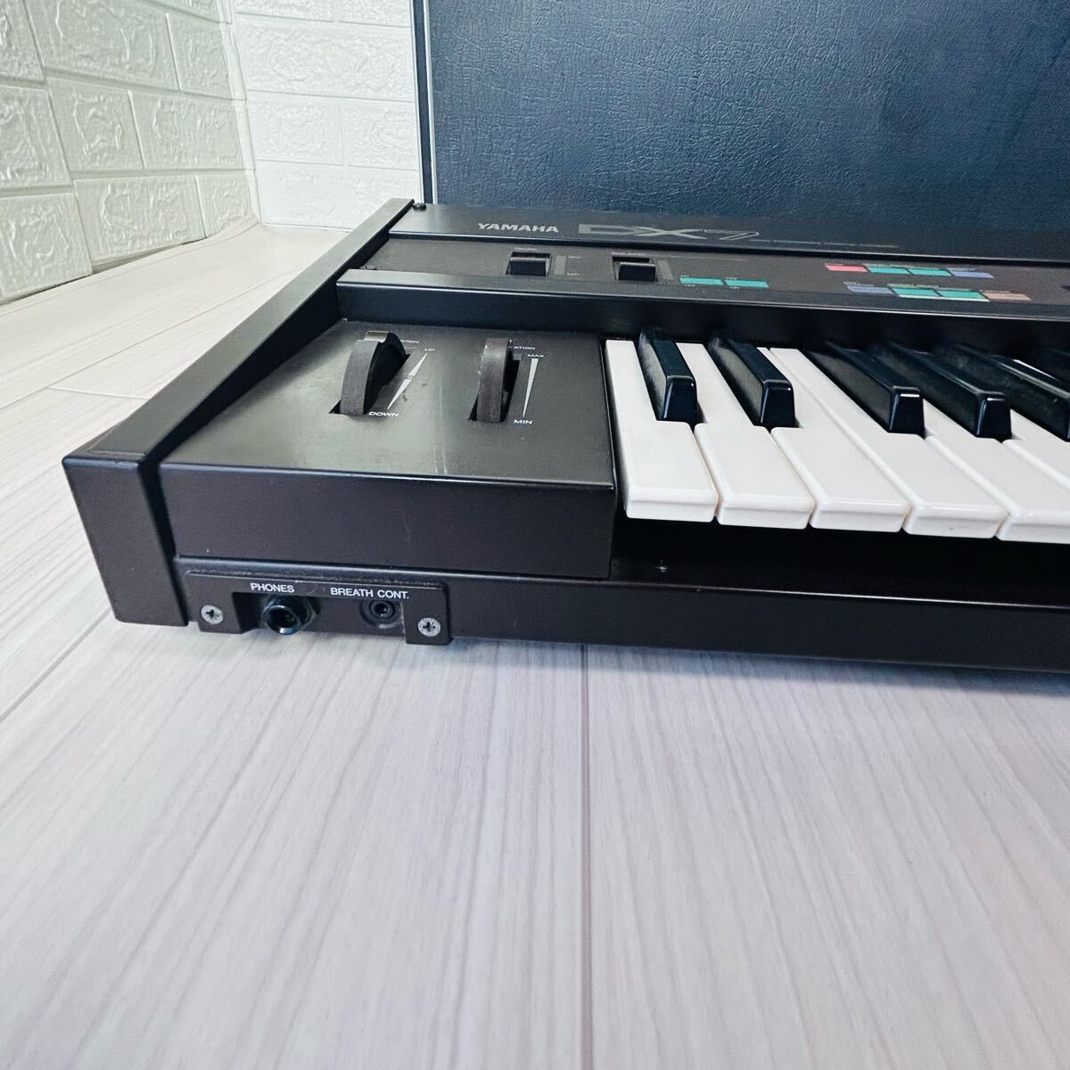 廃盤 YAMAHA ヤマハ シンセサイザー DX7 ハードケース付き 61 廃盤 YAMAHA ヤマハ シンセサイザー DX7 ハードケース付き 61