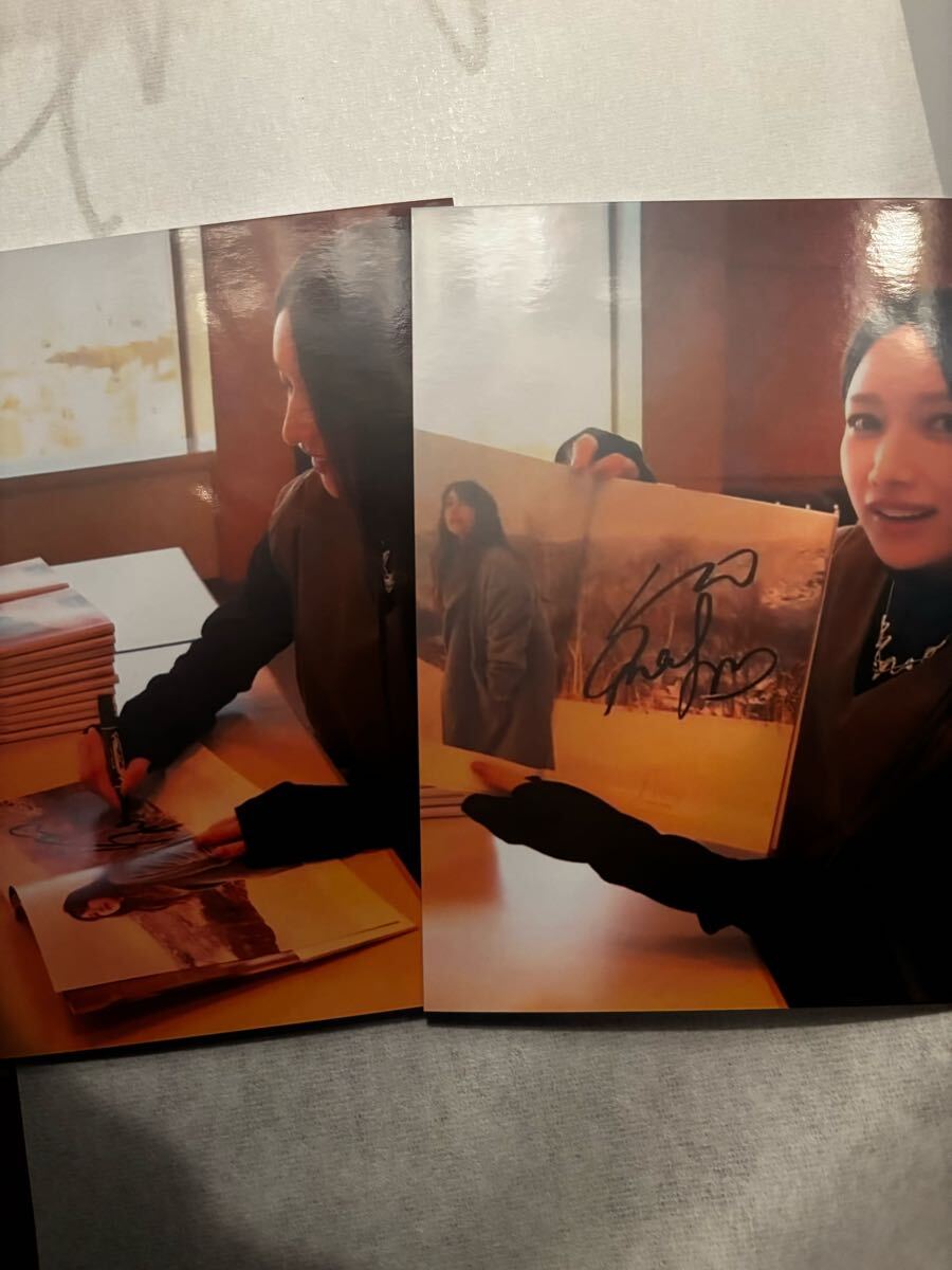 後藤真希 写真集 flos フロース 直筆サイン入り写真集(生写真2枚 後藤真希 写真集 flos フロース 直筆サイン入り写真集(生写真2枚