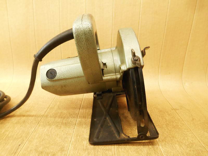 ◆ makita 6型 マルノコ 5601N-A マキタ 丸鋸 丸ノコ 丸のこ 切斷機(jī) カッター カッタ 刃物 電気 電動 100V 木材加工 超硬 No.4583