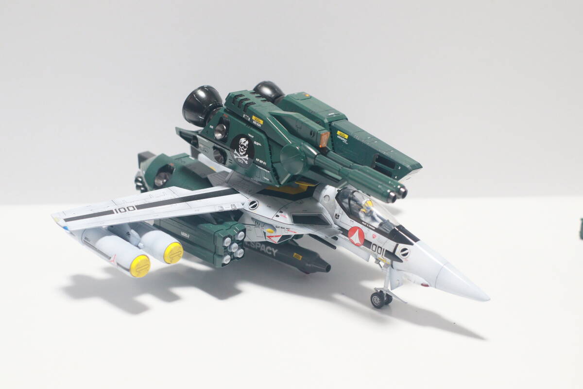 ハセガワ 1/48 VF-1S/A ストライク/スーパーバルキリー スカル