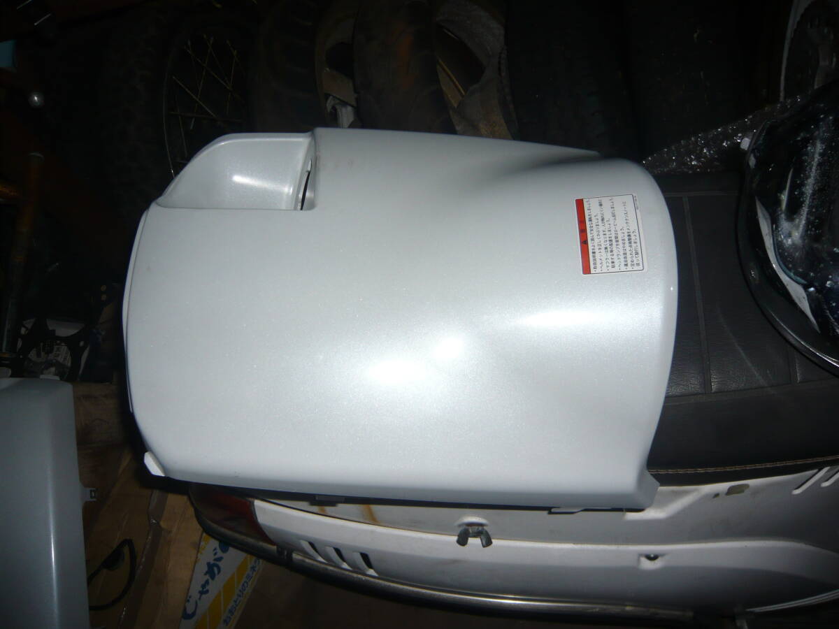  フロントカバー　白　VOXインナーボックスカバー　純正　中古　SA31J ボックス　ヴォックス　3B3-3397_画像6