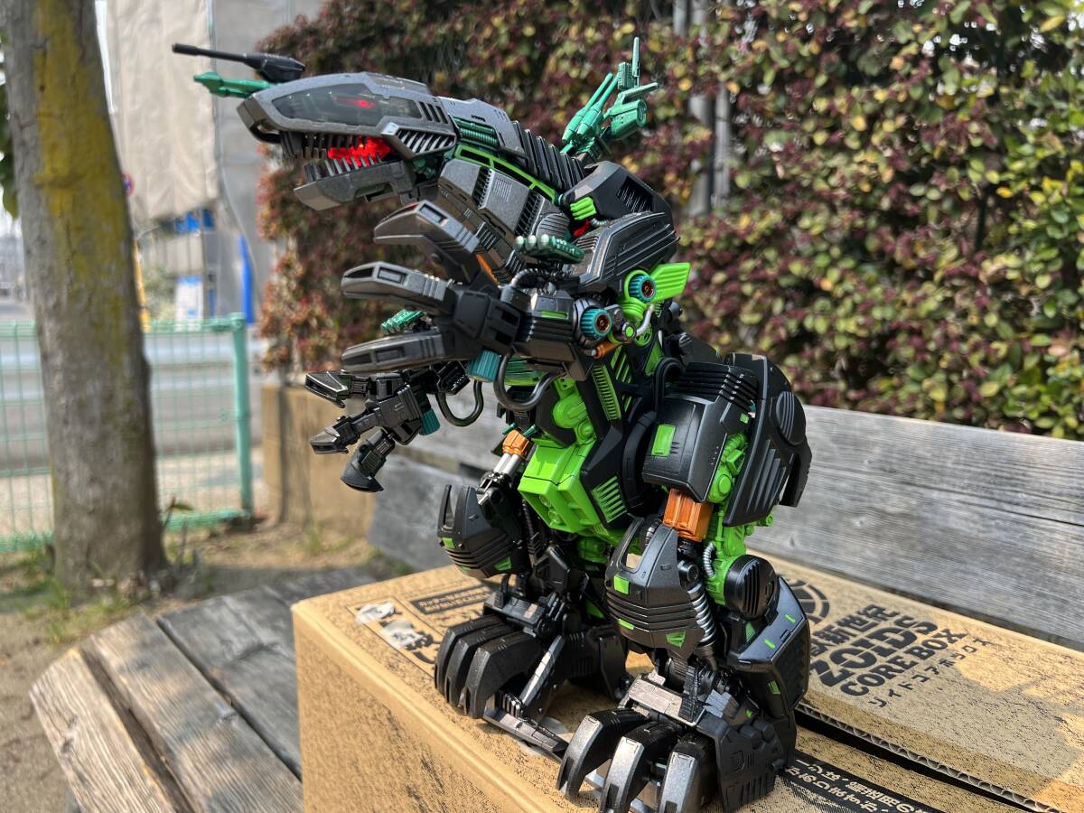 AZデスザウラー全塗装済完成品(旧暗黒軍カラー仕様第二弾 AZデスザウラー全塗装済完成品(旧暗黒軍カラー仕様第二弾