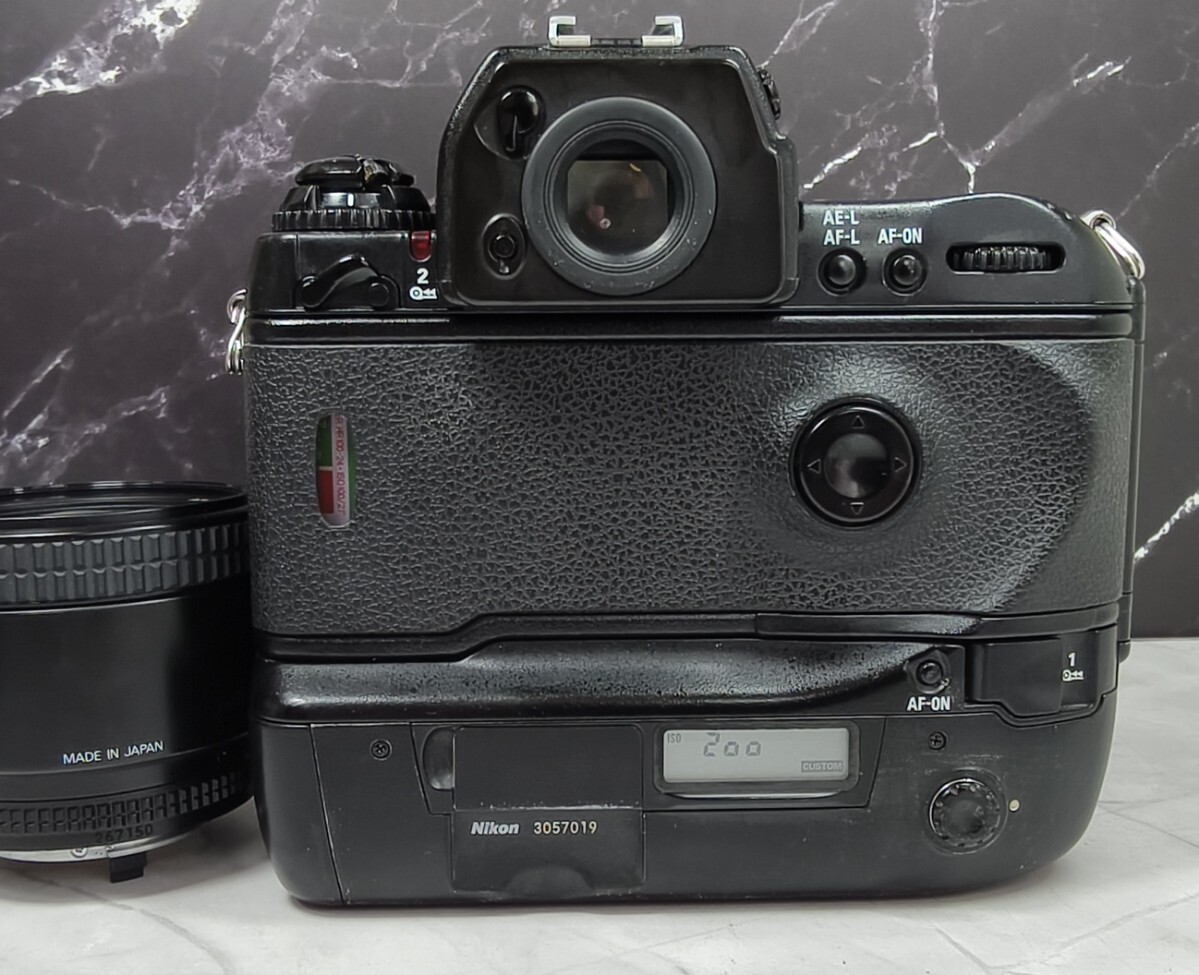 終活整理】NIKON F5 フラッグシップ+AF NIKKOR 85mm f1.8 終活整理】NIKON F5 フラッグシップ+AF NIKKOR 85mm f1.8