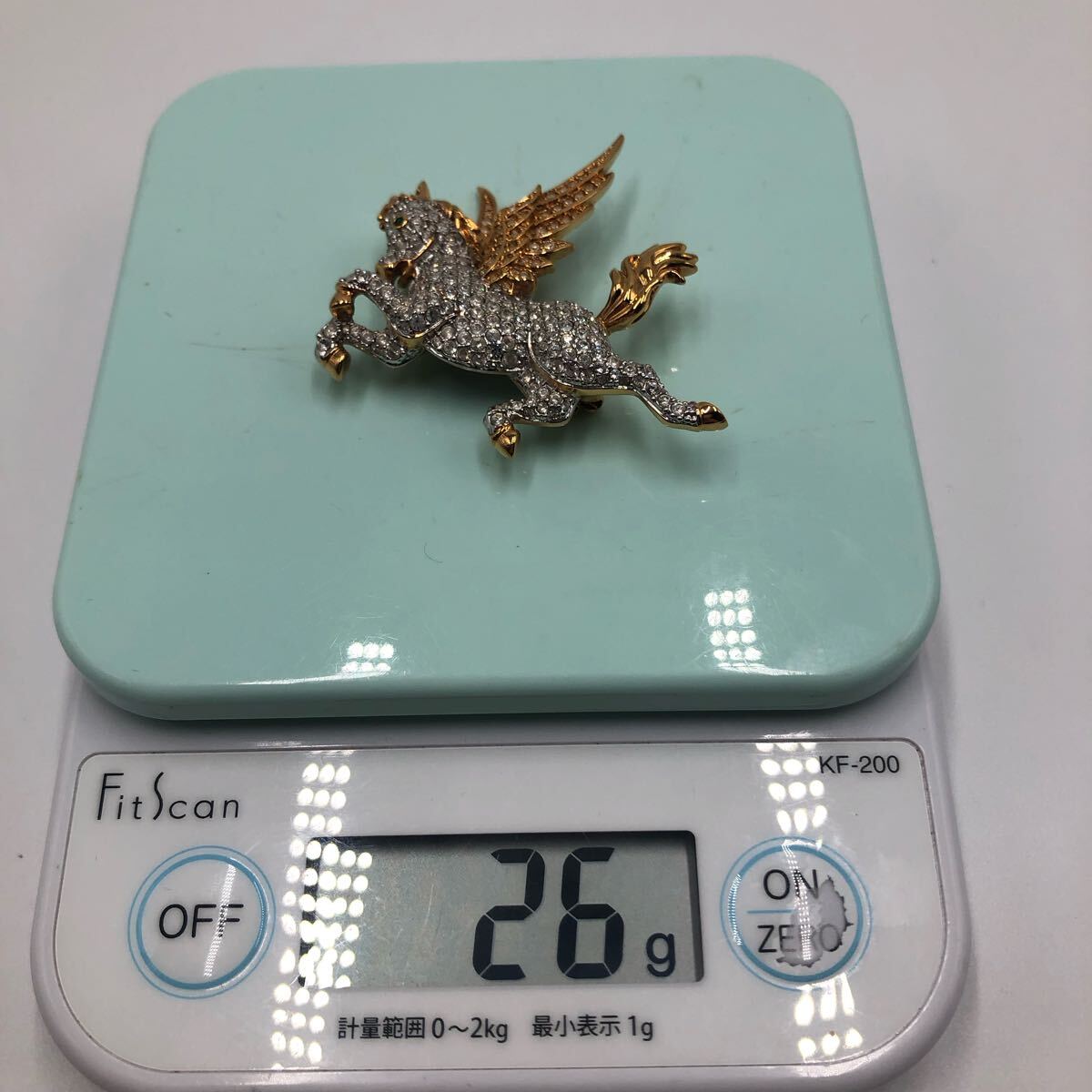 SWAROVSKI Pegasus ブローチ ストーン シルバー ゴールド SWAROVSKI Pegasus ブローチ ストーン シルバー ゴールド