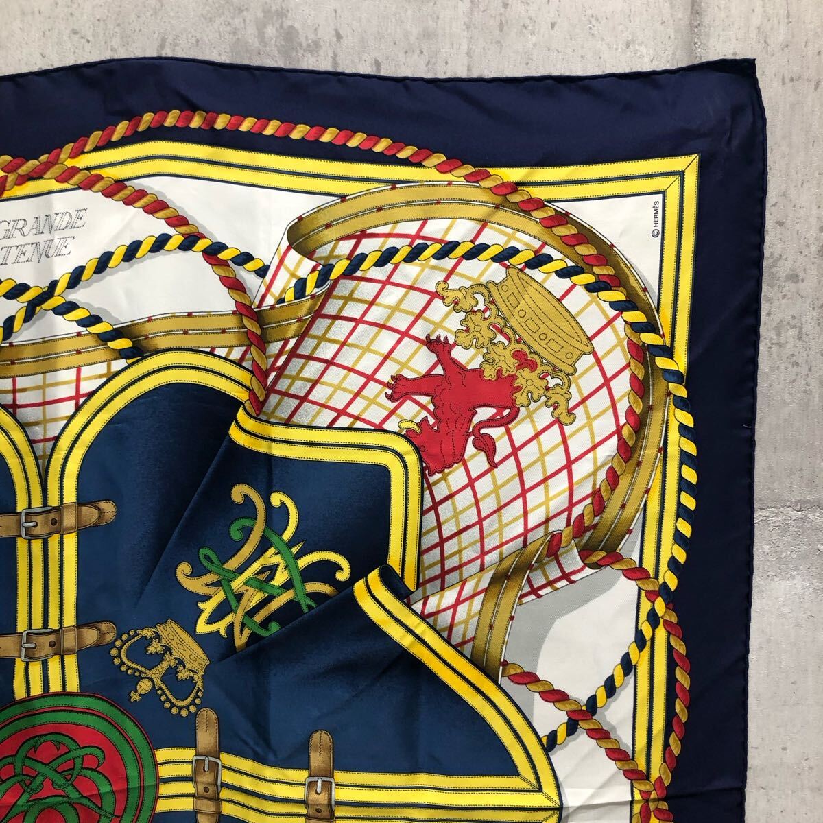 HERMES エルメス スカーフ GRANDE TENUE 馬の礼装 マルチカラー HERMES エルメス スカーフ GRANDE TENUE 馬の礼装 マルチカラー