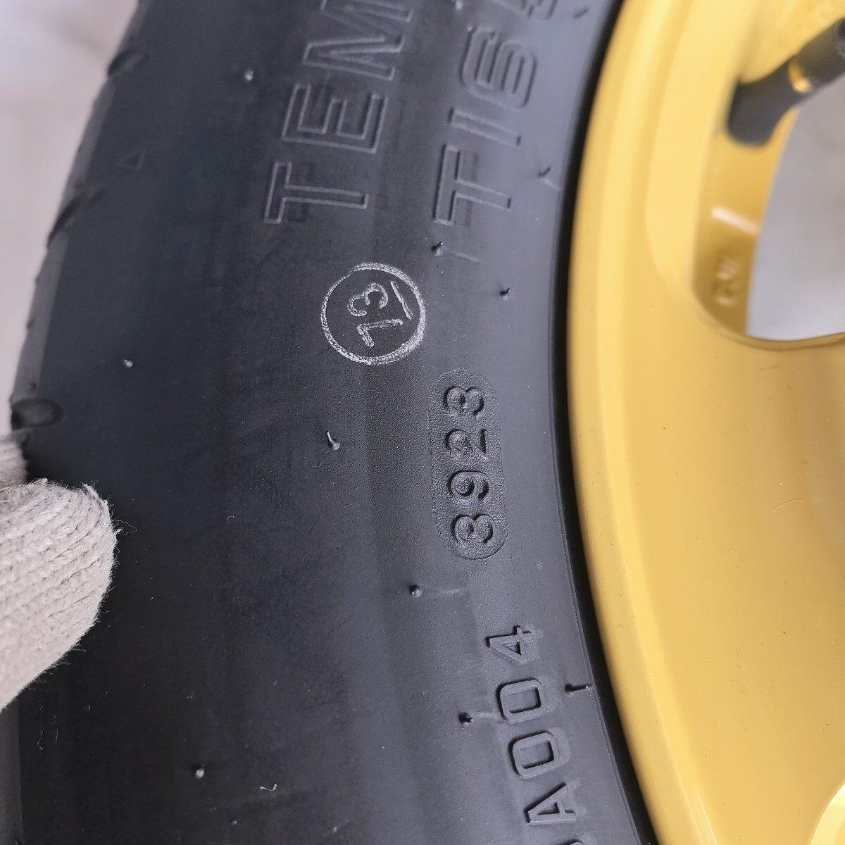 トヨタ純正 17inch T165/80D17 5穴 アルファード スペア トヨタ純正 17inch T165/80D17 5穴 アルファード スペア