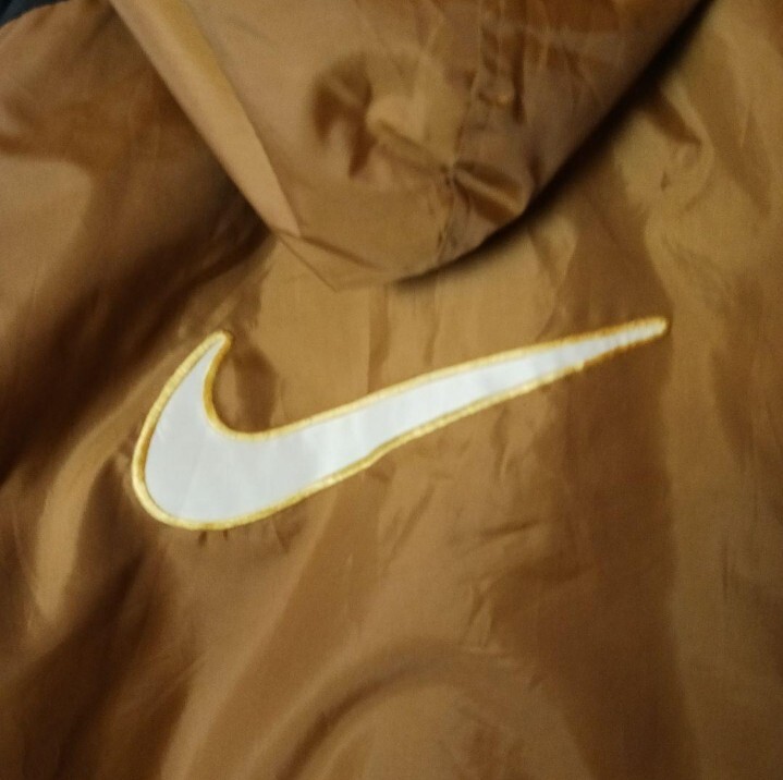 90s 銀タグ NIKE ブラウン キャメル ビッグスウォッシュ 90s 銀タグ NIKE ブラウン キャメル ビッグスウォッシュ