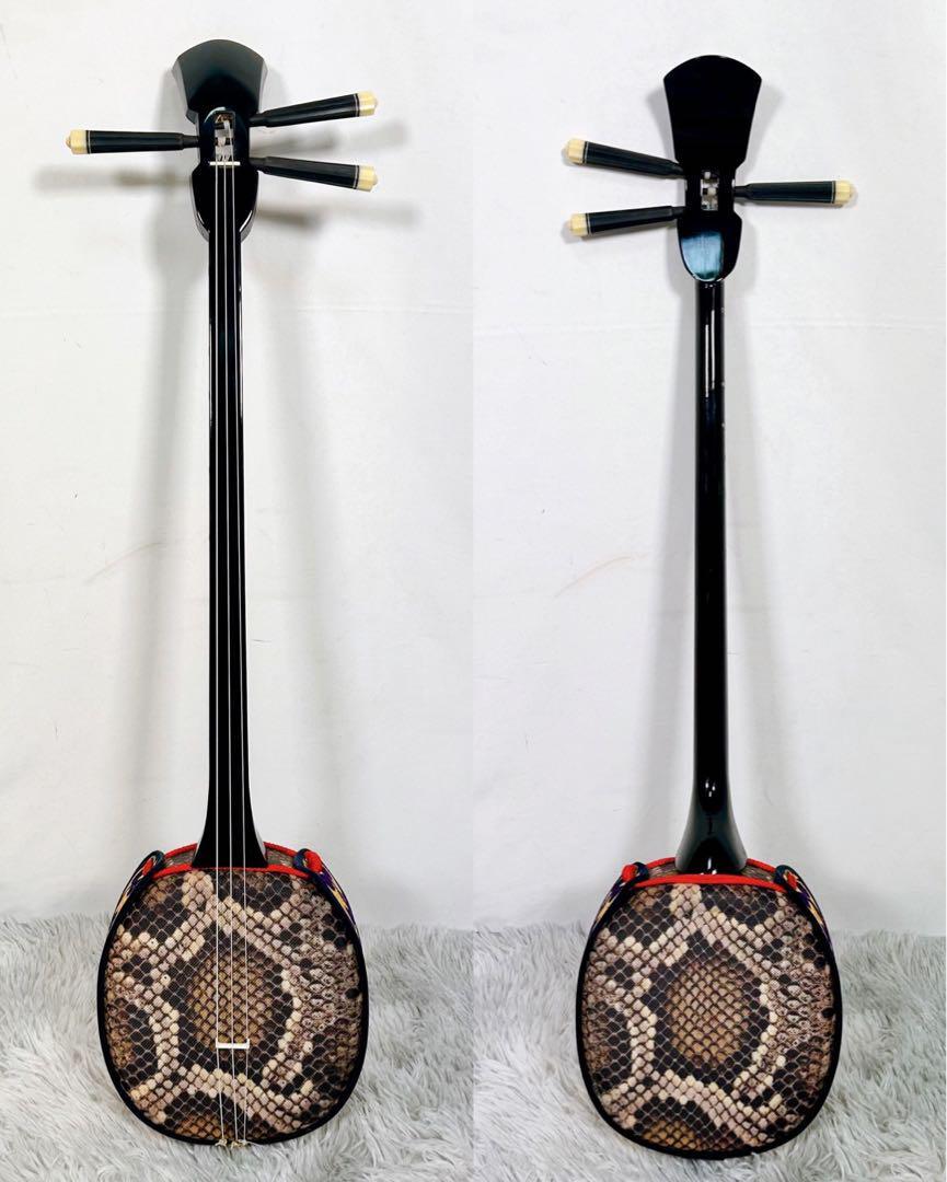 【動作品】沖縄三線 三味線 合皮 初心オススメセット 希少カラー 動作品】沖縄三線 三味線 合皮 初心オススメセット 希少カラー