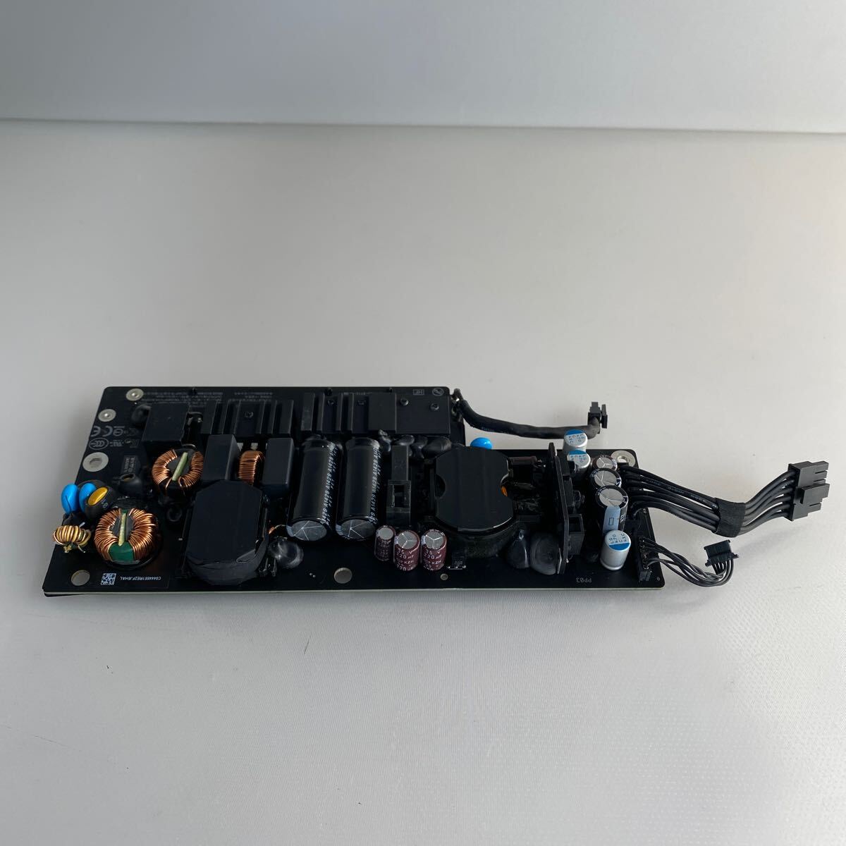 X1-5032401 Apple iMac 21.5 дюймовый A1418 оригинальный источник питания ADP-185BF T б/у рабочий товар 