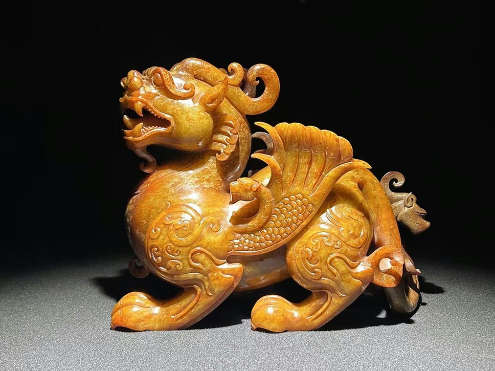 珍品旧蔵* 清時代 和田玉 鹿 手彫り 古置物 賞物 極細工 古美術 珍品旧蔵* 清時代 和田玉 鹿 手彫り 古置物 賞物 極細工 古美術