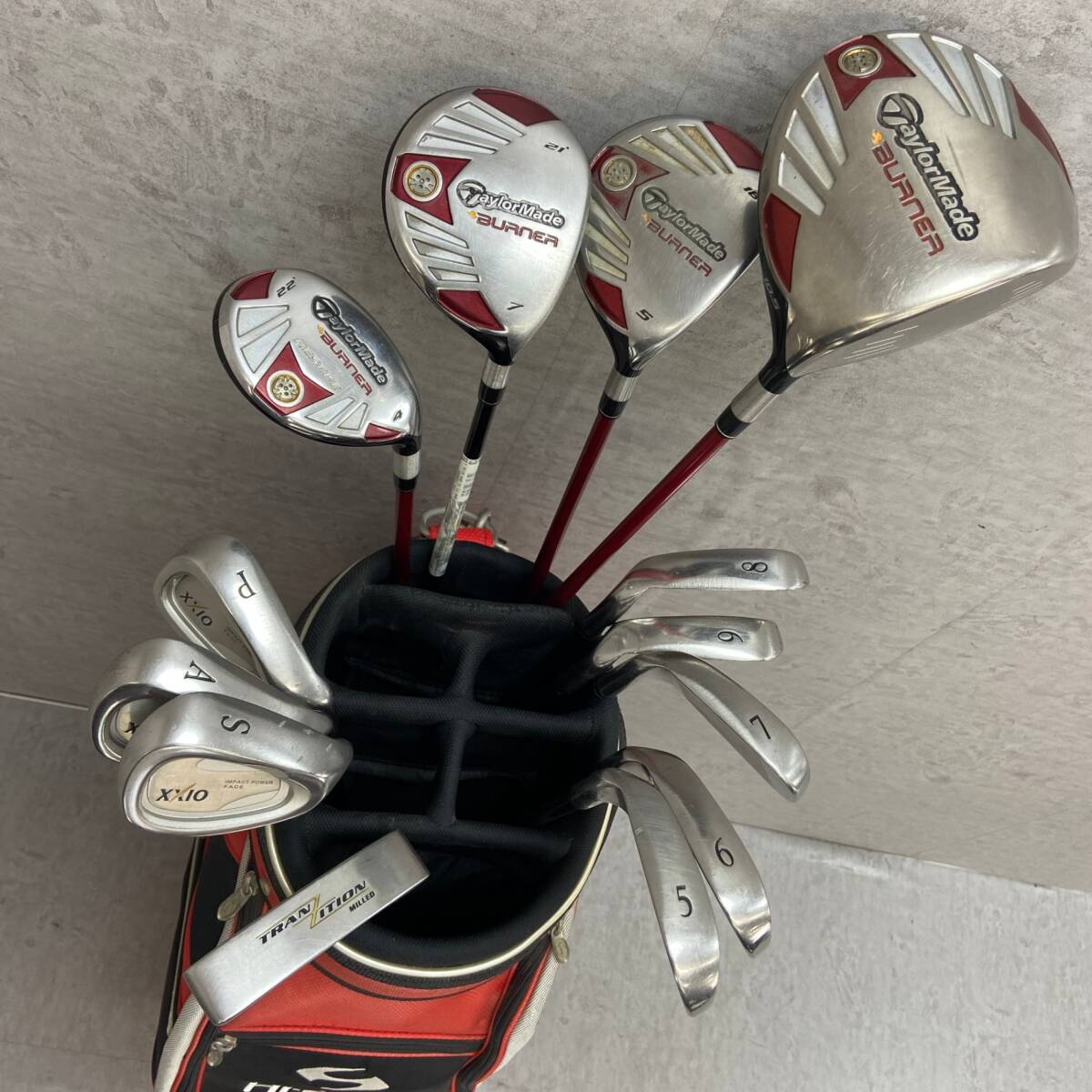 TaylorMade テーラーメイド XXIO ゼクシオ メンズゴルフ13本