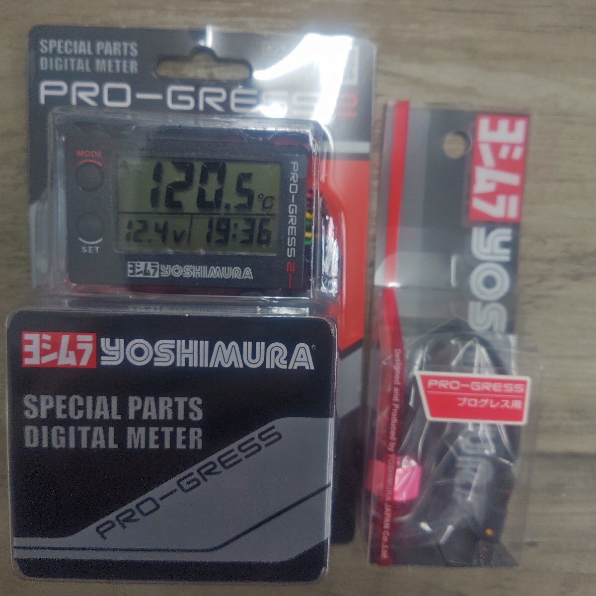 ヨシムラ ホーネット メーター 油温 時計 電圧 HORNET250 新品 ヨシムラ ホーネット メーター 油温 時計 電圧 HORNET250 新品