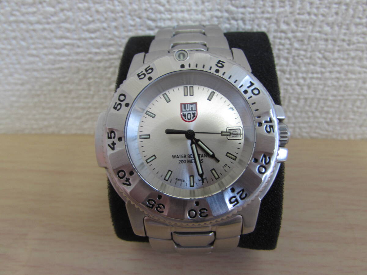 Luminox NAVY SEAL STEEL 3200 SERIES 腕時計 クオーツ カレンダー シルバー ダイバーズウオッチ 稼働中 動作確認済み 中古美品