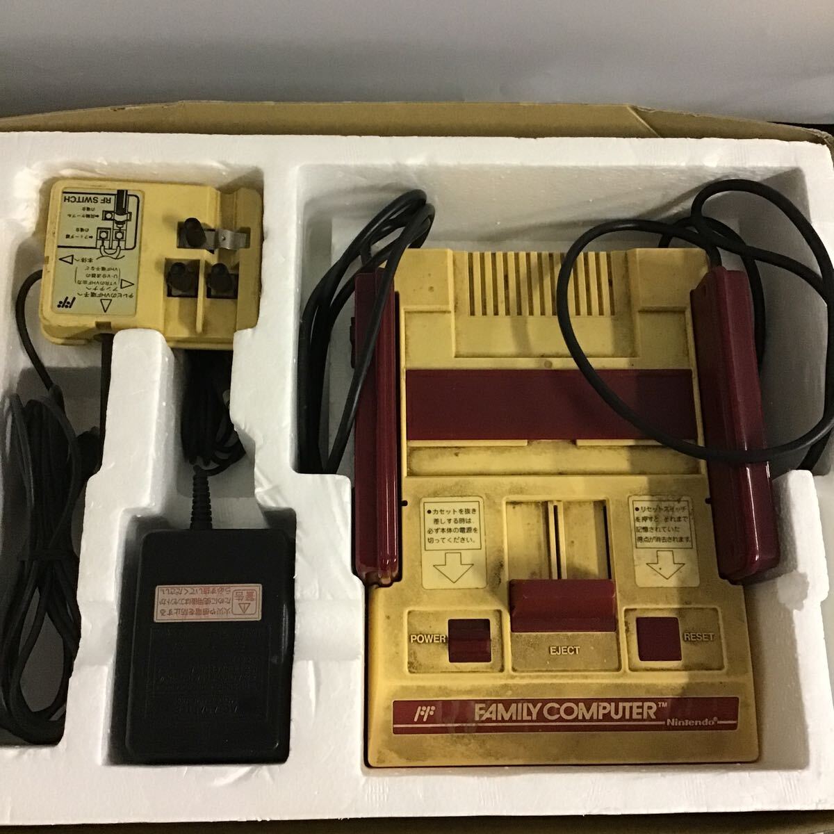 24【ジャンク品】 Nintendo ファミリーコンピュータ HAUTE 42 24【ジャンク品】 Nintendo ファミリーコンピュータ HAUTE 42