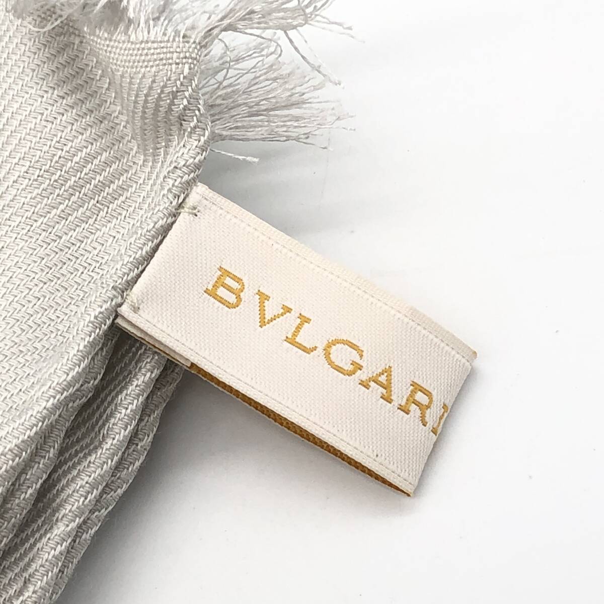 BVLGARI ロゴマニア ストール シルバーカラー シルク 65% ウール BVLGARI ロゴマニア ストール シルバーカラー シルク 65% ウール