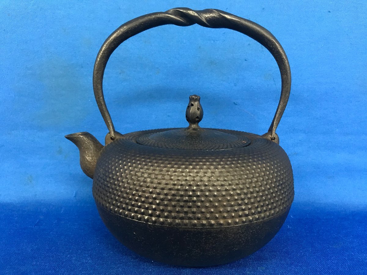 ☆11―439☆鉄瓶 南部盛岡 虎山造 在銘 伝統工芸品 金属工芸
