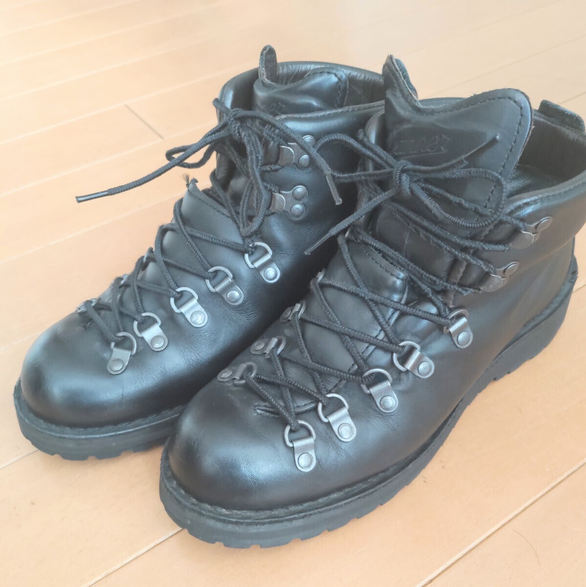 Danner ダナー マウンテンライト ブラック 26.0cm 8EE 白タグ Danner ダナー マウンテンライト ブラック 26.0cm 8EE 白タグ