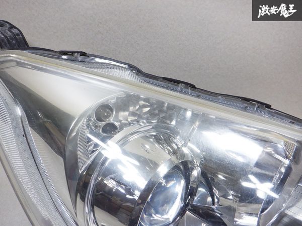 良品【業(yè)者出品】 トヨタ純正 NHP10 アクア 前期 ハロゲン 右 ヘッドライト 右側(cè) / 運(yùn)転席 ヘッドランプ 52-244 印字K /激安魔王 棚