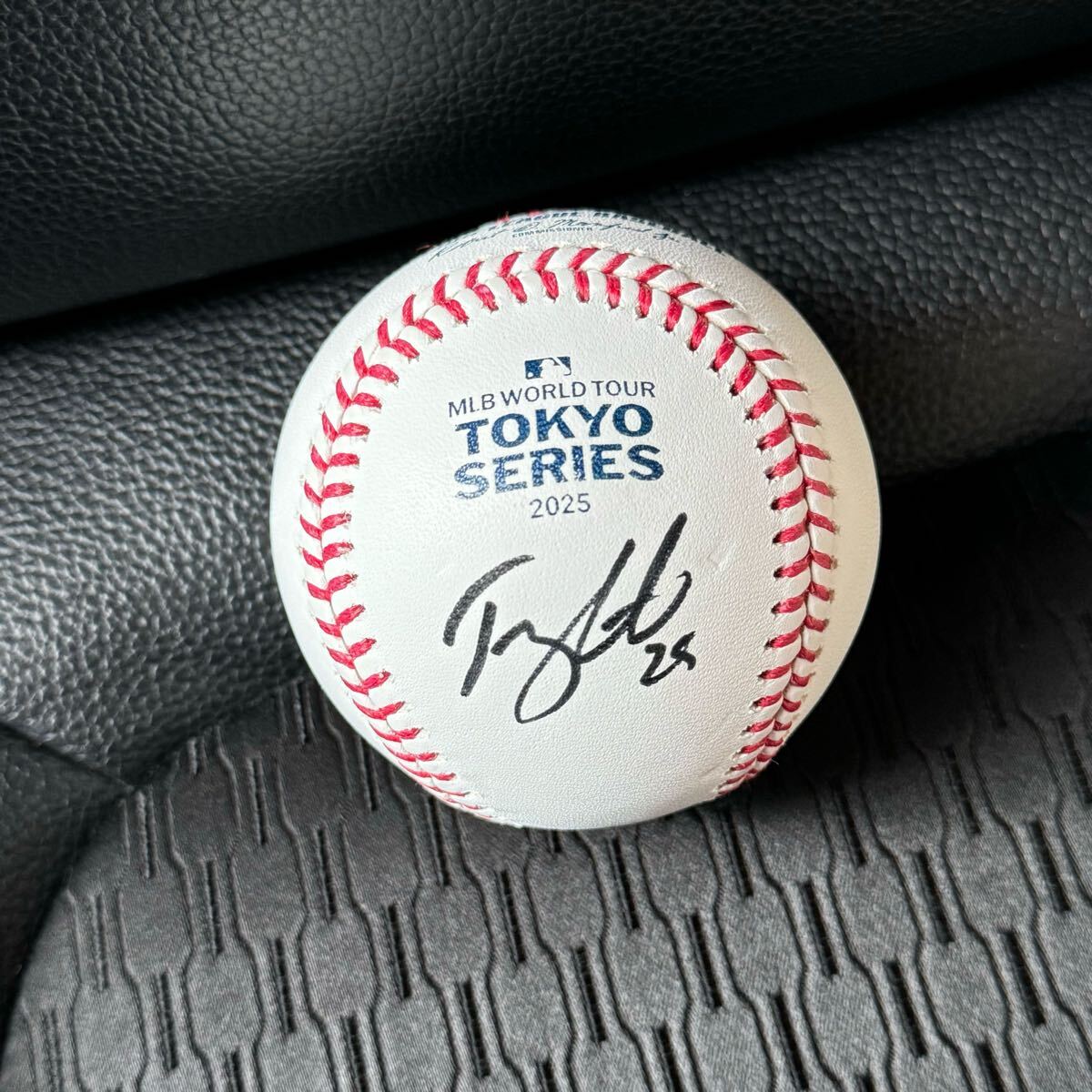 MLB Tokyo series ドジャース エドマン 直筆サインボール 証拠有 MLB Tokyo series ドジャース エドマン 直筆サインボール 証拠有